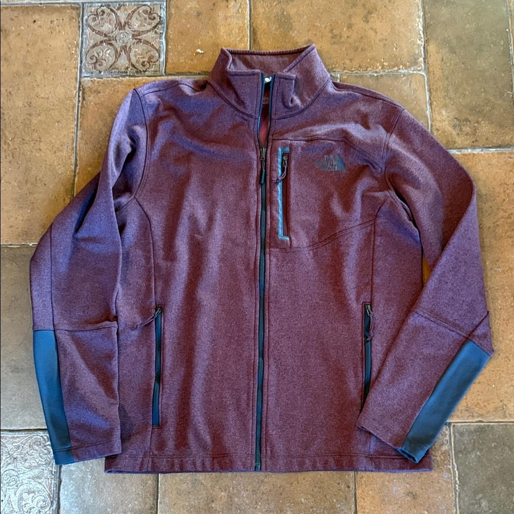 Men’s The North Face Burgundy Zip Up Jacket Size M EUC